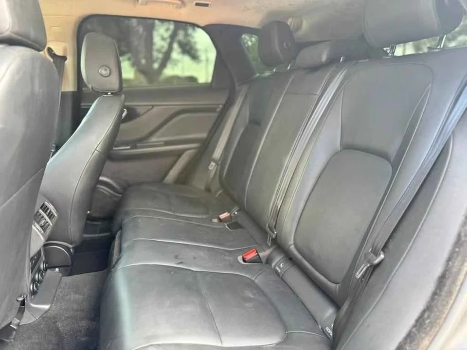 2020 Jaguar F-Pace - Image 8 of 13