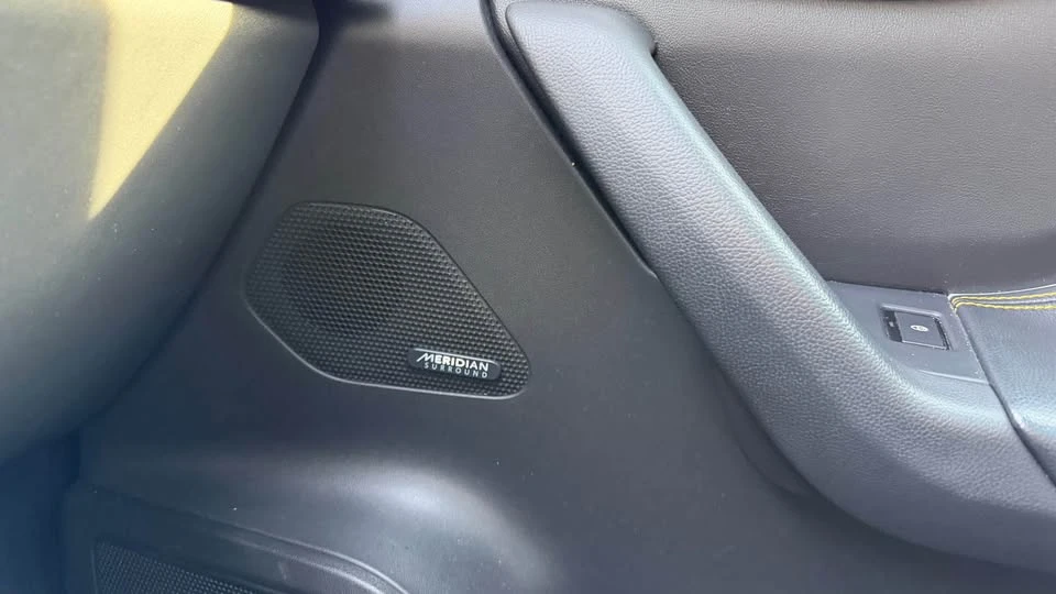 2020 Jaguar F-Pace - Image 11 of 14