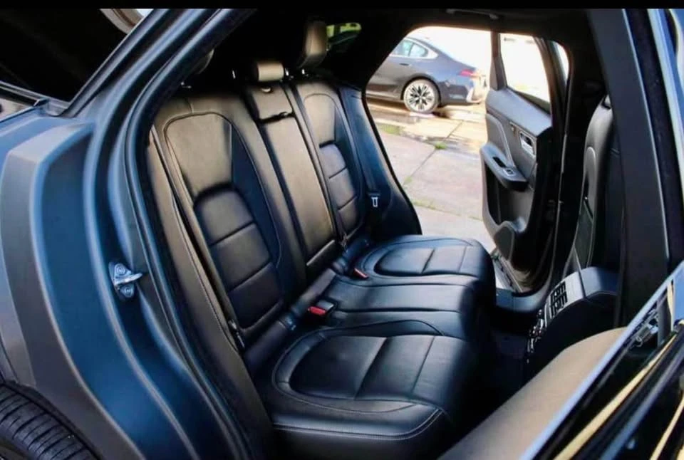 2020 Jaguar F-Pace SVR - Image 8 of 10