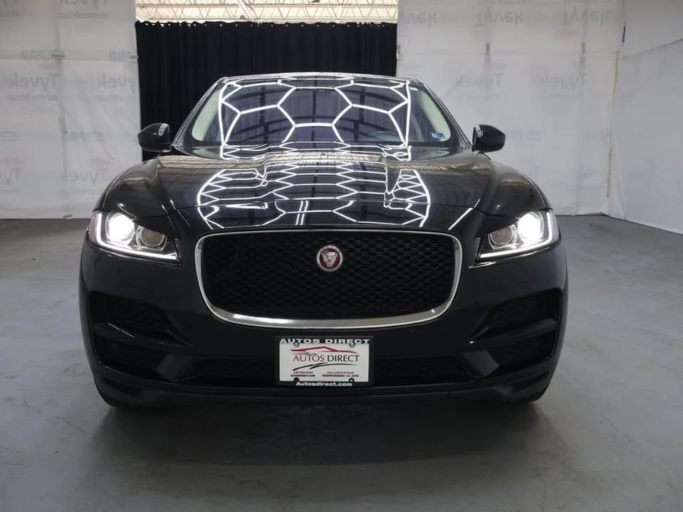 2020 Jaguar F-Pace - Image 2 of 19