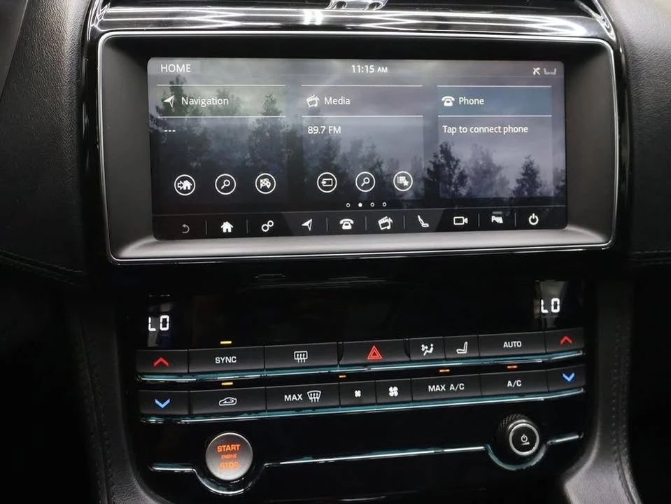 2020 Jaguar F-Pace - Image 16 of 19