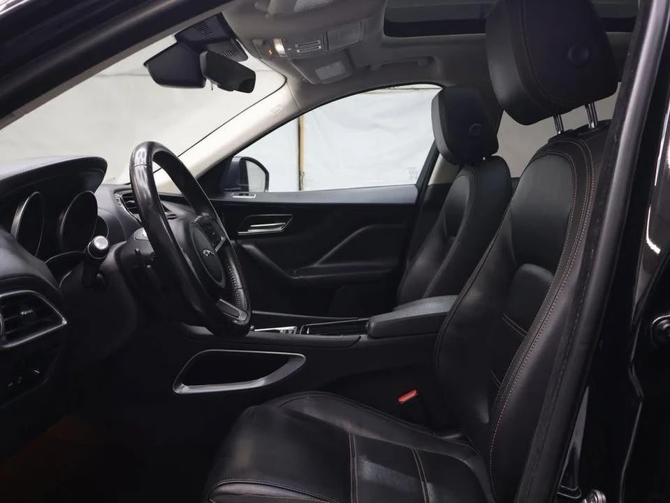 2020 Jaguar F-Pace - Image 13 of 19