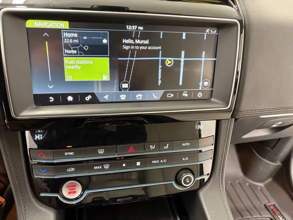 2020 Jaguar F-Pace - Image 17 of 20