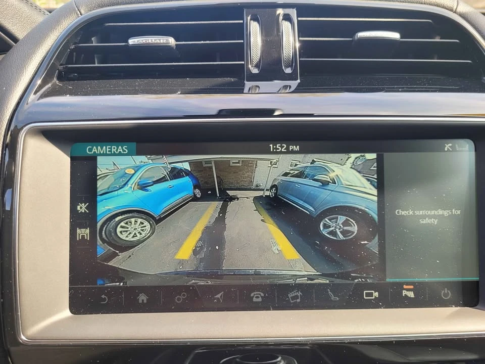 2020 Jaguar F-Pace - Image 16 of 17
