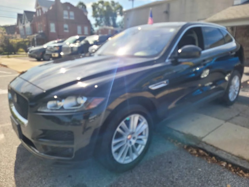 2020 Jaguar F-Pace - Image 2 of 17