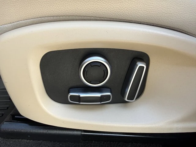 2020 Jaguar F-Pace - Image 10 of 20