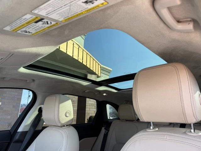 2020 Jaguar F-Pace - Image 17 of 20