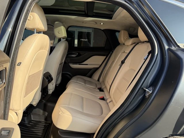 2020 Jaguar F-Pace - Image 4 of 20