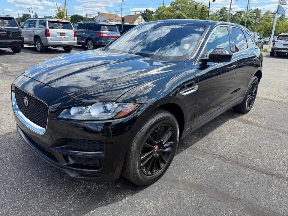 2020 Jaguar F-Pace - Image 2 of 12