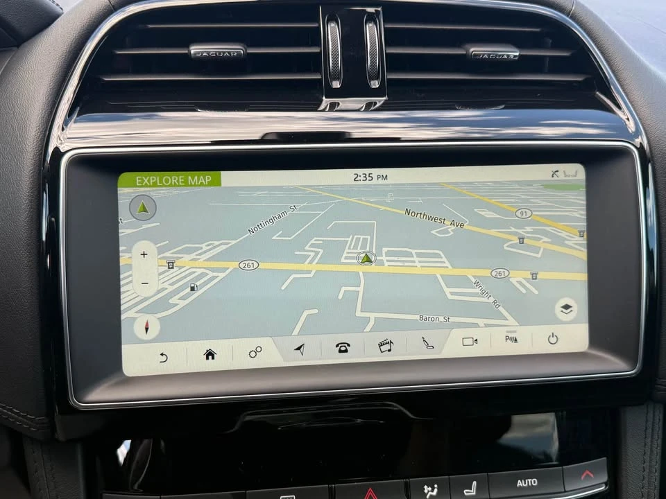 2020 Jaguar F-Pace - Image 8 of 12