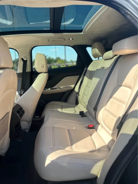 2020 Jaguar F-Pace - Image 10 of 16