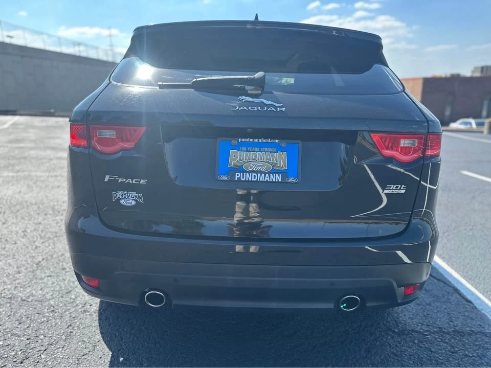 2020 Jaguar F-Pace - Image 4 of 16