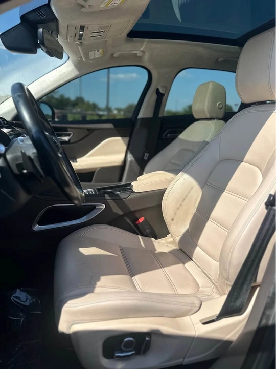 2020 Jaguar F-Pace - Image 11 of 16