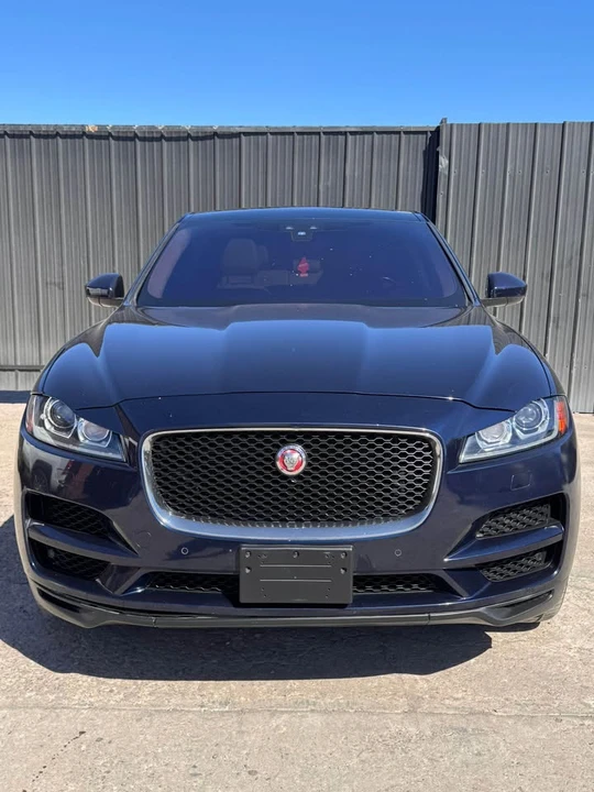 2020 Jaguar F-Pace - Image 2 of 13