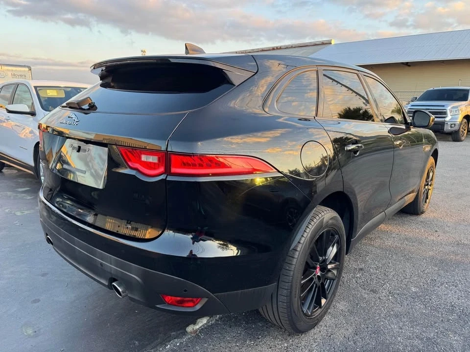 2020 Jaguar F-Pace - Image 4 of 17