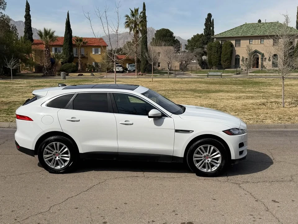 2020 Jaguar F-Pace - Image 18 of 20