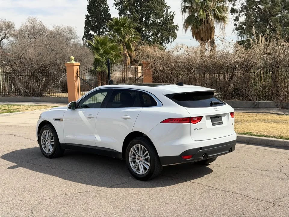 2020 Jaguar F-Pace - Image 2 of 20