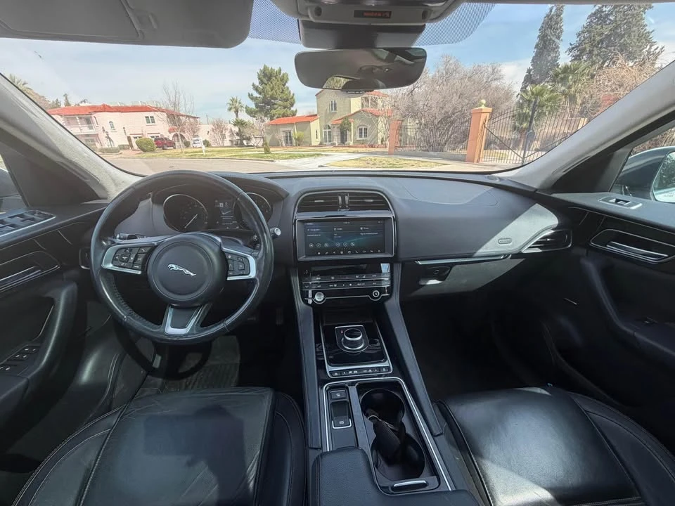 2020 Jaguar F-Pace - Image 13 of 20