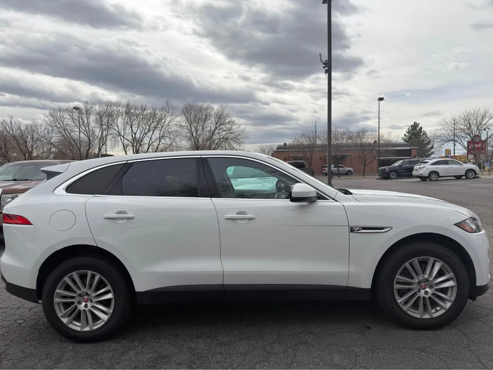 2020 Jaguar F-Pace - Image 6 of 17