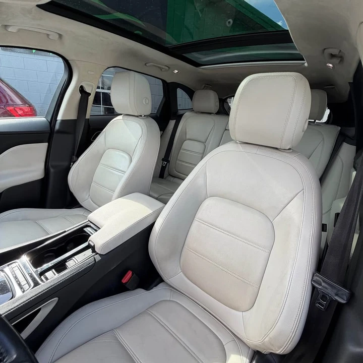 2020 Jaguar F-Pace - Image 13 of 17