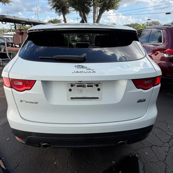 2020 Jaguar F-Pace - Image 6 of 17