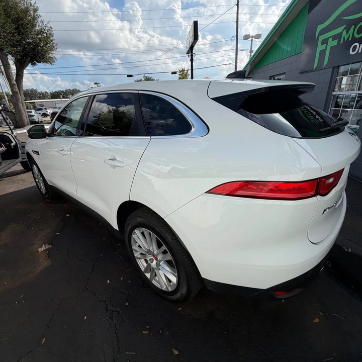 2020 Jaguar F-Pace - Image 2 of 17