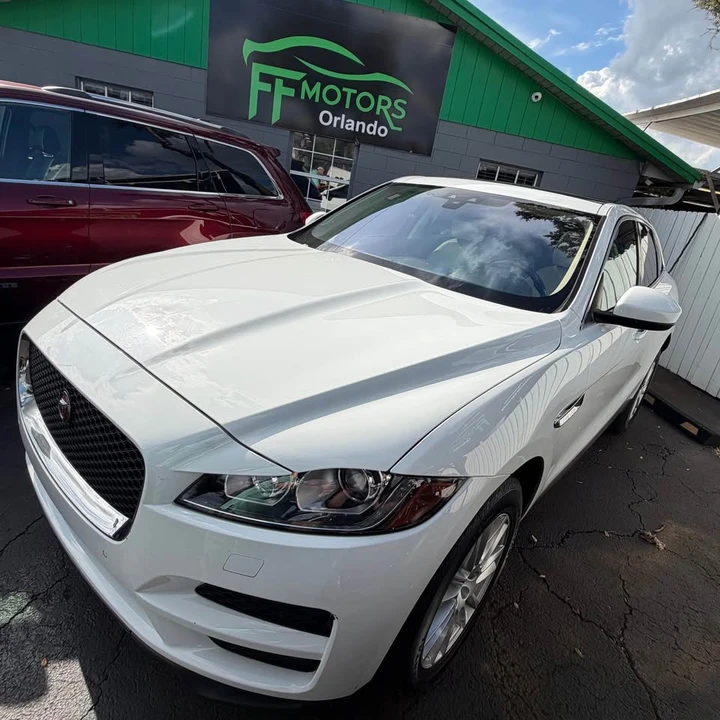 2020 Jaguar F-Pace - Image 3 of 17