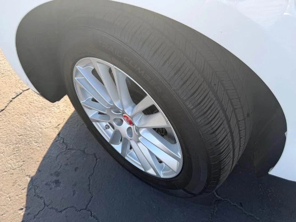 2020 Jaguar F-Pace - Image 15 of 15