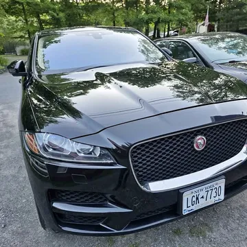 2020 Jaguar F-PACE 30t Prestige Sport Utility 4D