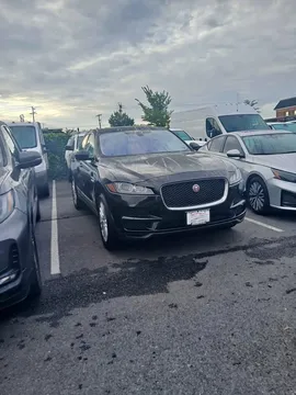 2020 Jaguar F-PACE 30t Prestige Sport Utility 4D