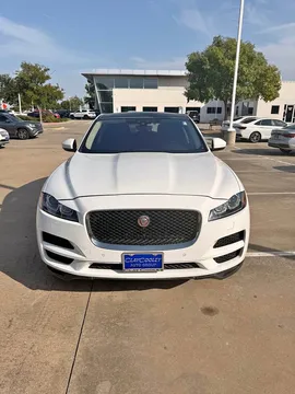 2020 Jaguar F-PACE 30t Prestige Sport Utility 4D