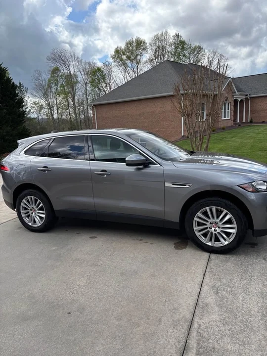 2020 Jaguar F-Pace - Image 2 of 7