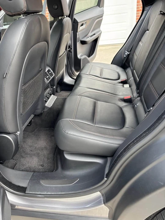2020 Jaguar F-Pace - Image 6 of 7