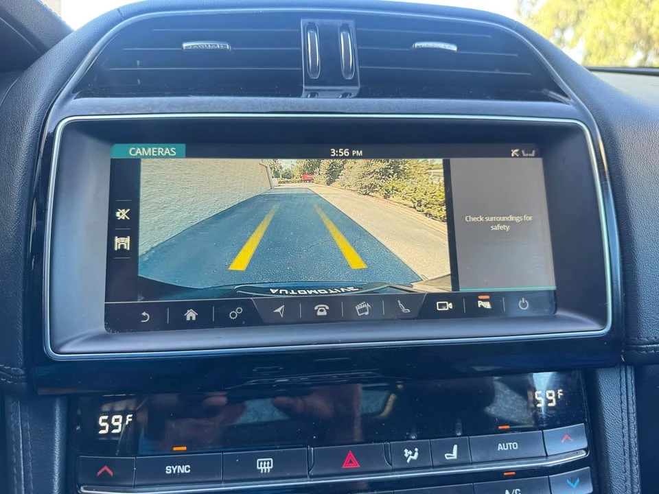 2020 Jaguar F-Pace - Image 18 of 19