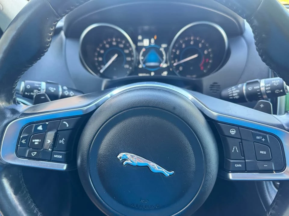 2020 Jaguar F-Pace - Image 17 of 19