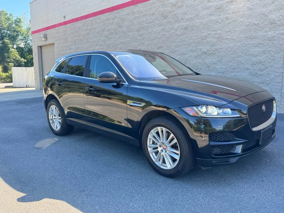 2020 Jaguar F-Pace - Image 3 of 19