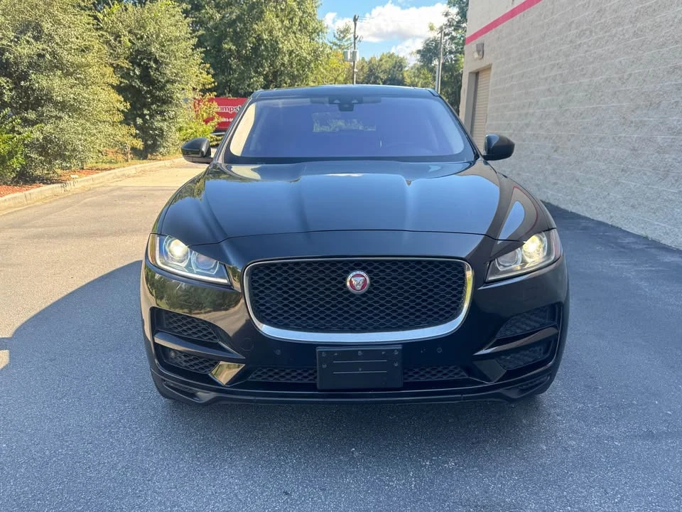 2020 Jaguar F-Pace - Image 2 of 19