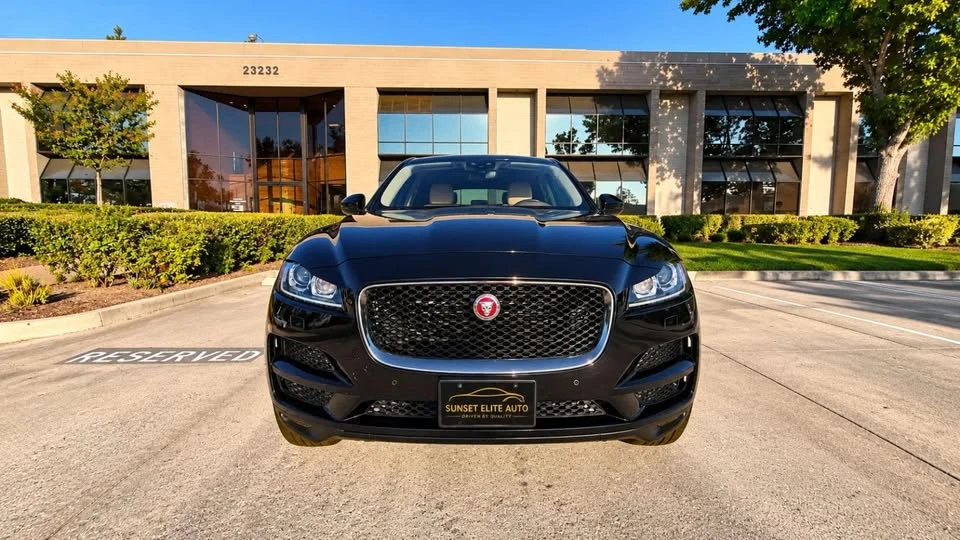 2020 Jaguar F-Pace - Image 4 of 19