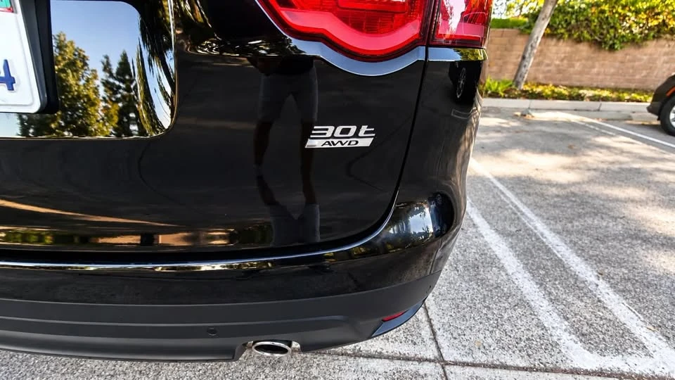 2020 Jaguar F-Pace - Image 13 of 19