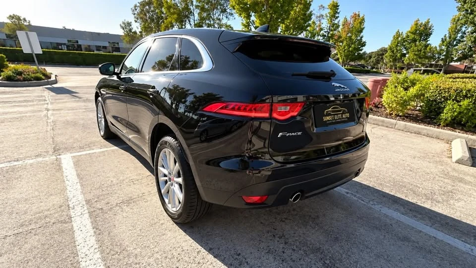 2020 Jaguar F-Pace - Image 8 of 19
