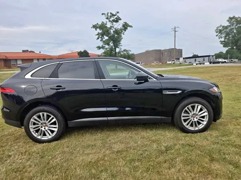 2020 Jaguar F-PACE 30t Prestige Sport Utility 4D
