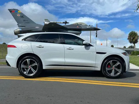 2020 Jaguar F-PACE 30t R-Sport SUV 4D