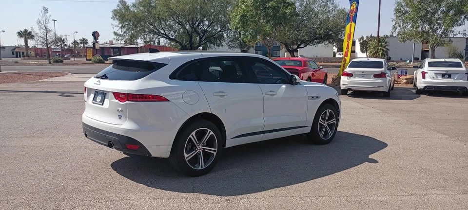 2020 Jaguar F-Pace - Image 3 of 7