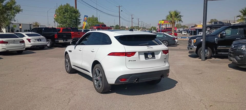2020 Jaguar F-Pace - Image 2 of 7