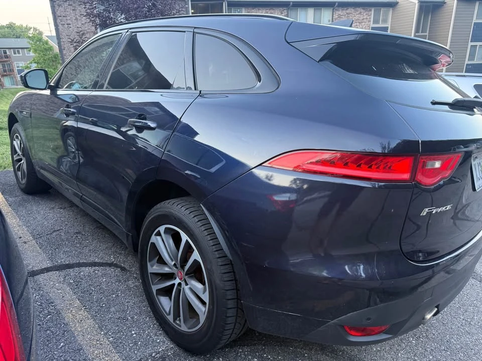 2020 Jaguar F-Pace - Image 2 of 20