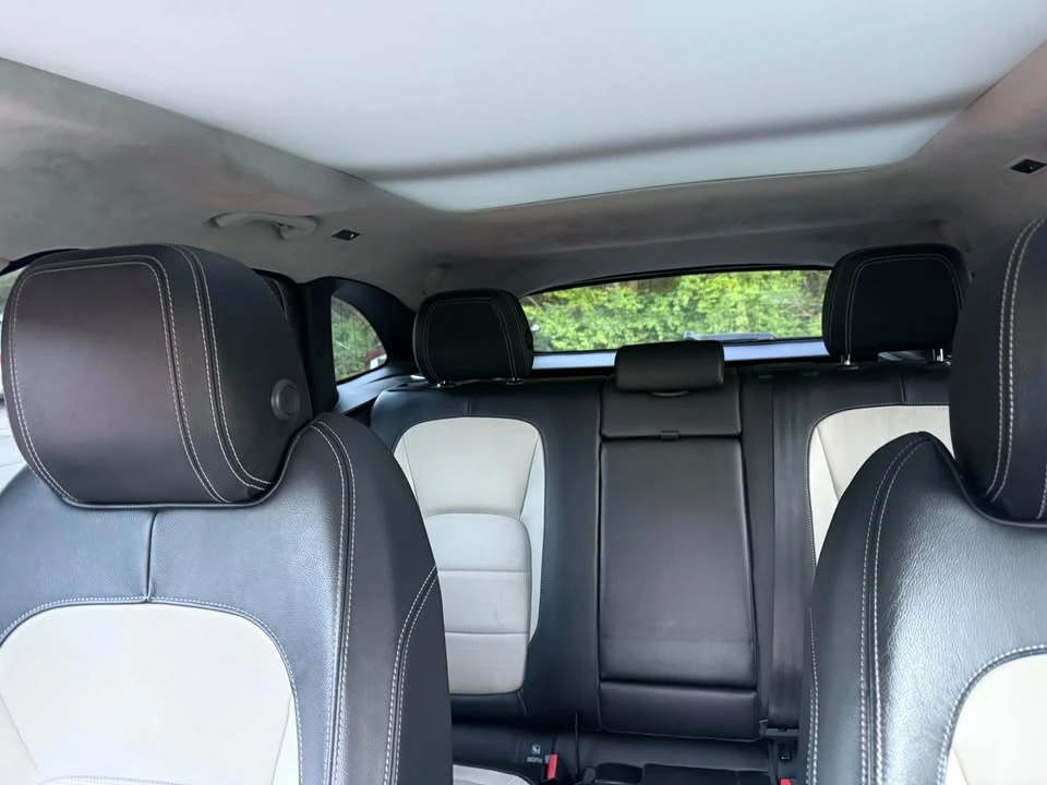 2020 Jaguar F-Pace - Image 19 of 20