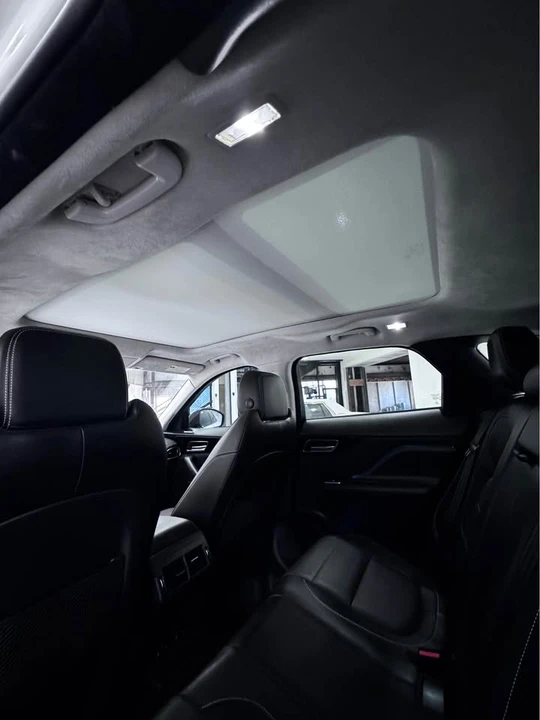 2020 Jaguar F-Pace - Image 6 of 11