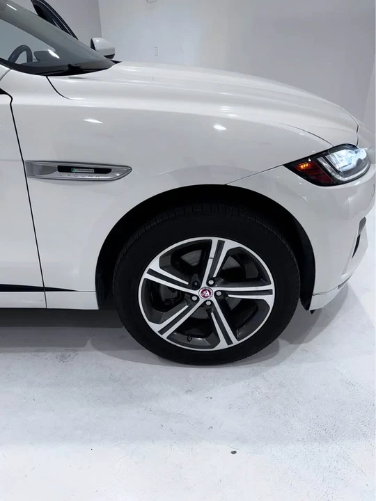 2020 Jaguar F-Pace - Image 2 of 11