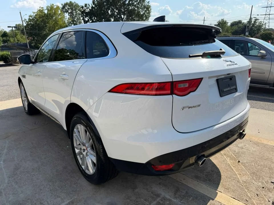 2020 Jaguar F-Pace - Image 6 of 12