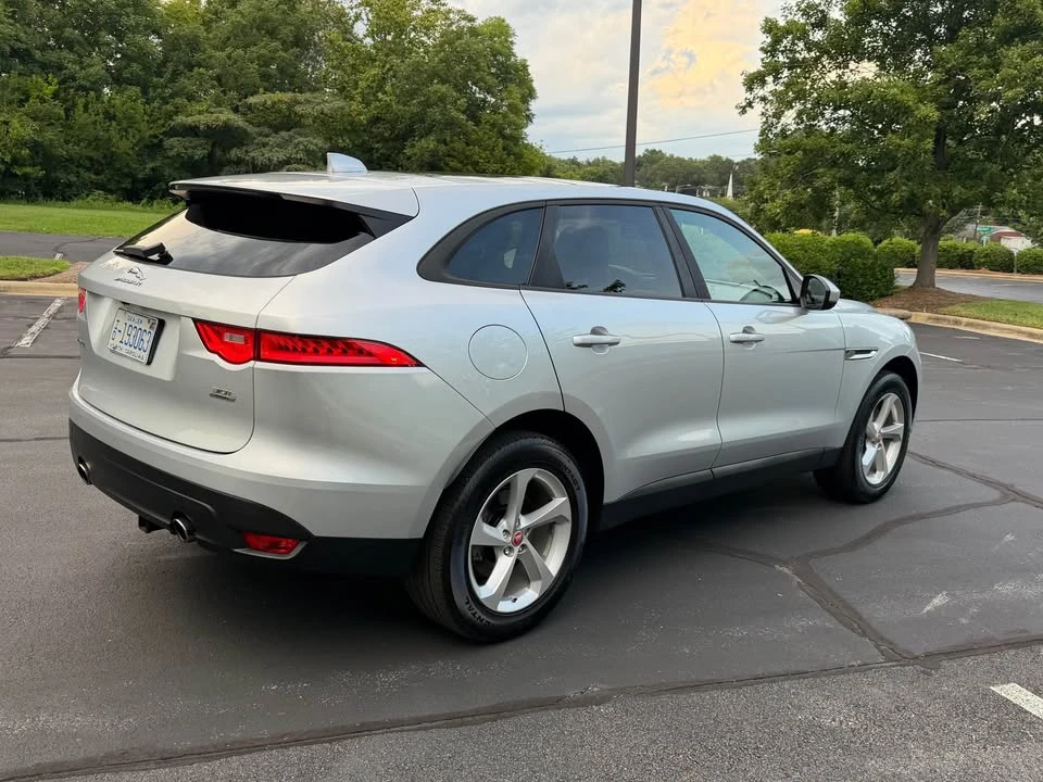 2020 Jaguar F-Pace - Image 6 of 20